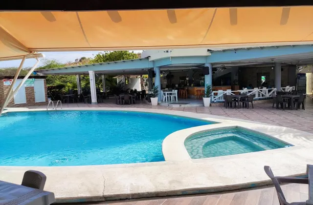 Hotel Restaurant El Barco Azua Pool 1